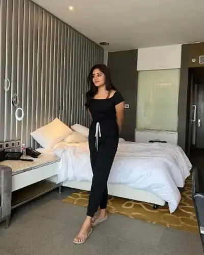 Call Girls Tikamgarh Cash On Delivery